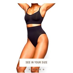 SKIMS Sculping Bra Onyx